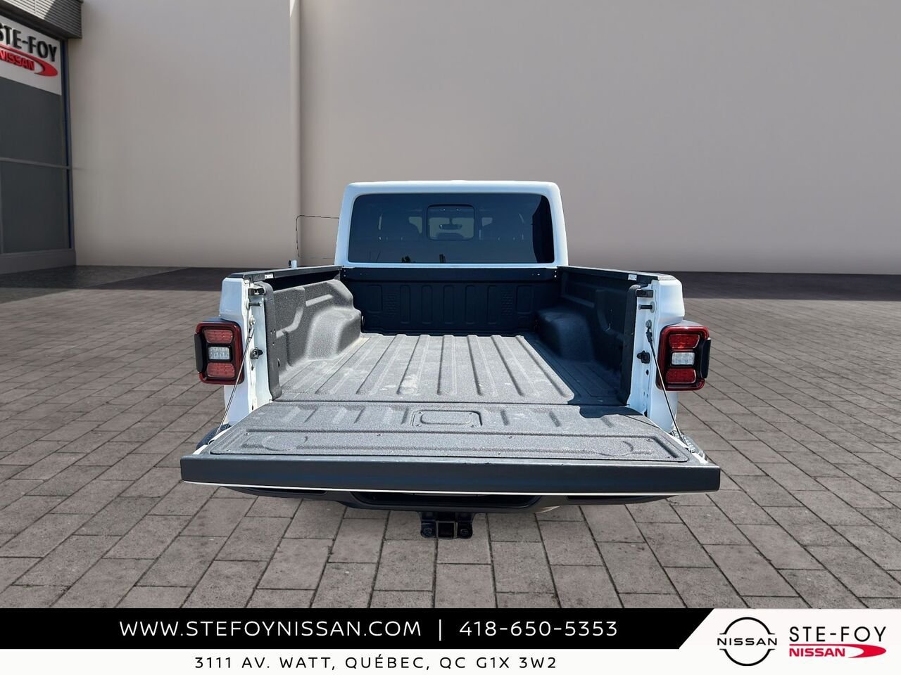 2023 Jeep Gladiator MOJAVE CREW CAB White Ste-Foy - photo #16