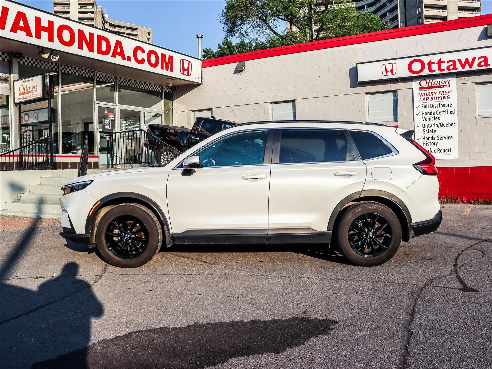 Honda CR-V Sport 2024 White Ottawa & Gatineau - photo #4