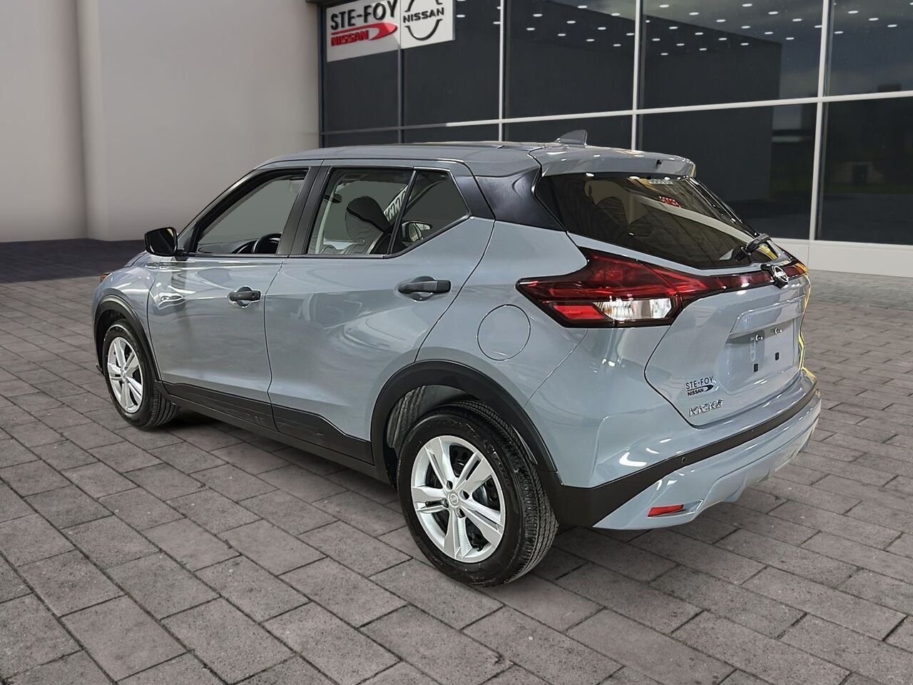 Nissan Kicks S TA 2024 Gris Québec - photo #3