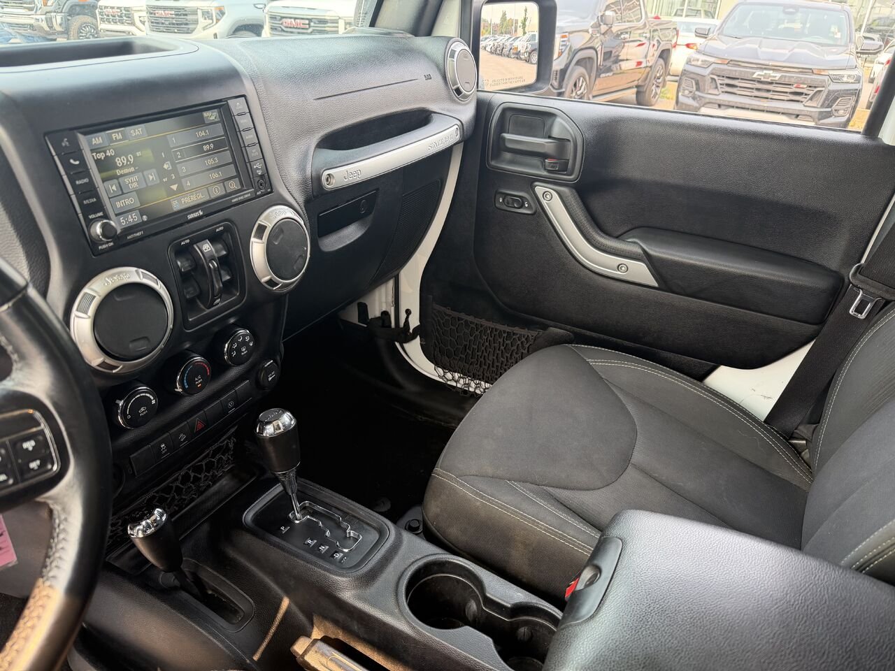 2016 JEEP WRANGLER UNLIMTED RUBICON Modèle Rubicon 4 portes traction intégrale White Ottawa & Gatineau - photo #4
