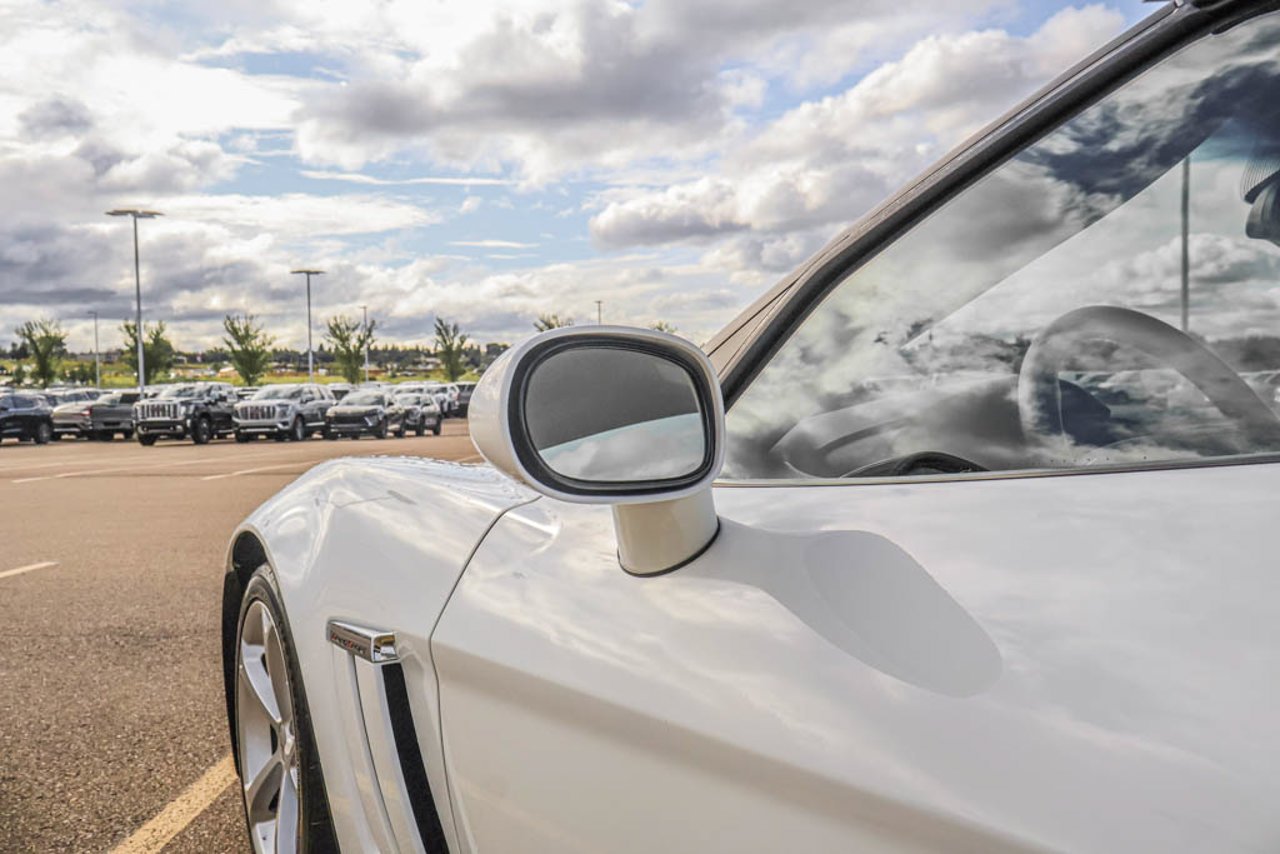 2013 Chevrolet Corvette 2dr Conv Grand Sport 3LT White Sherwood Park - photo #13