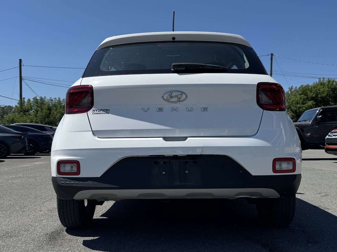 2024 Hyundai Venue Preferred White Granby - photo #5