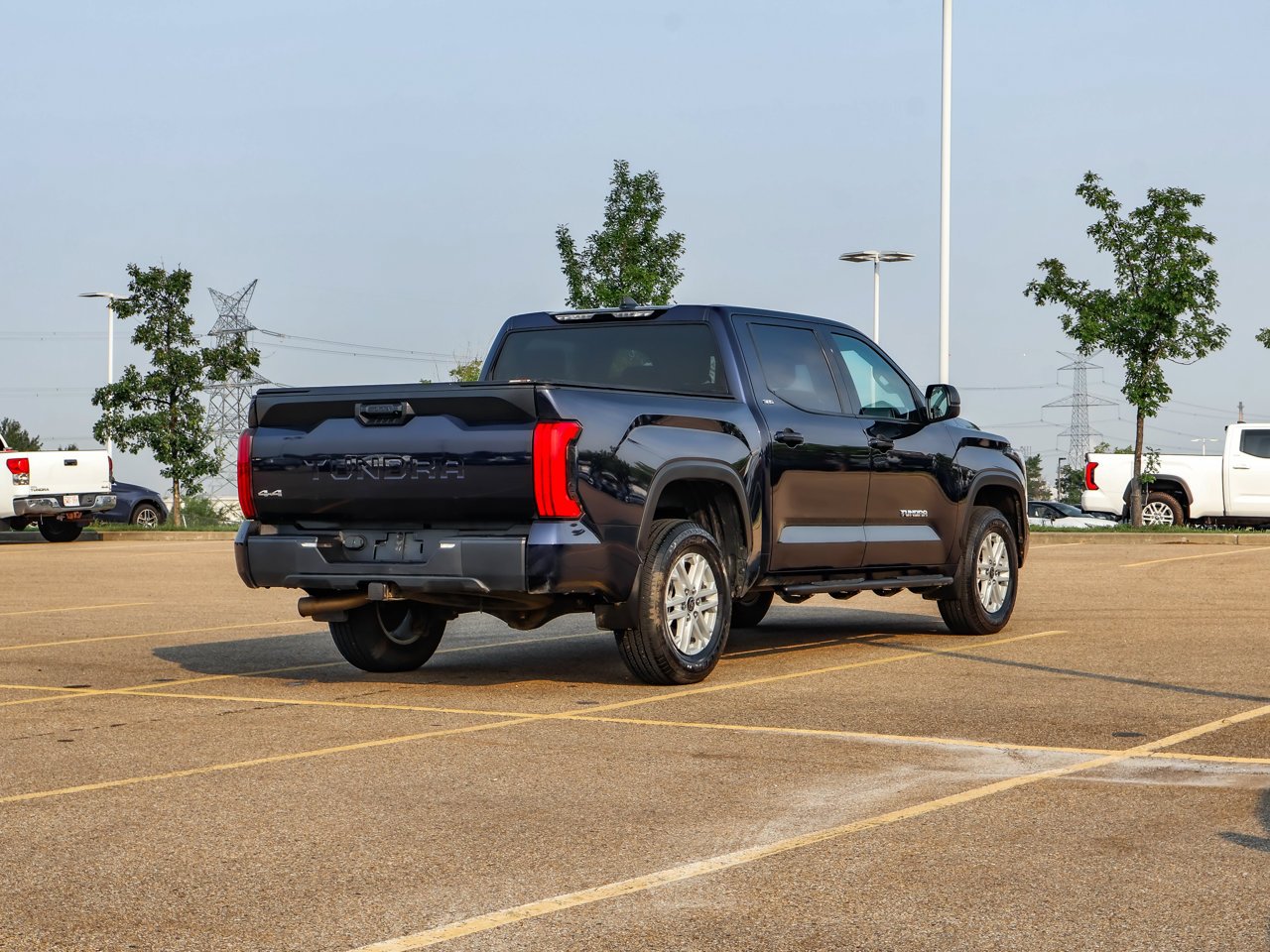 2023 Toyota Tundra 4x4 Crewmax SR Blue Sherwood Park - photo #7