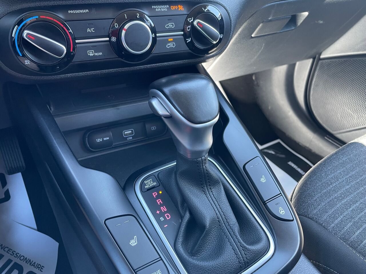 2022 Kia Soul White Lac Mégantic - photo #10