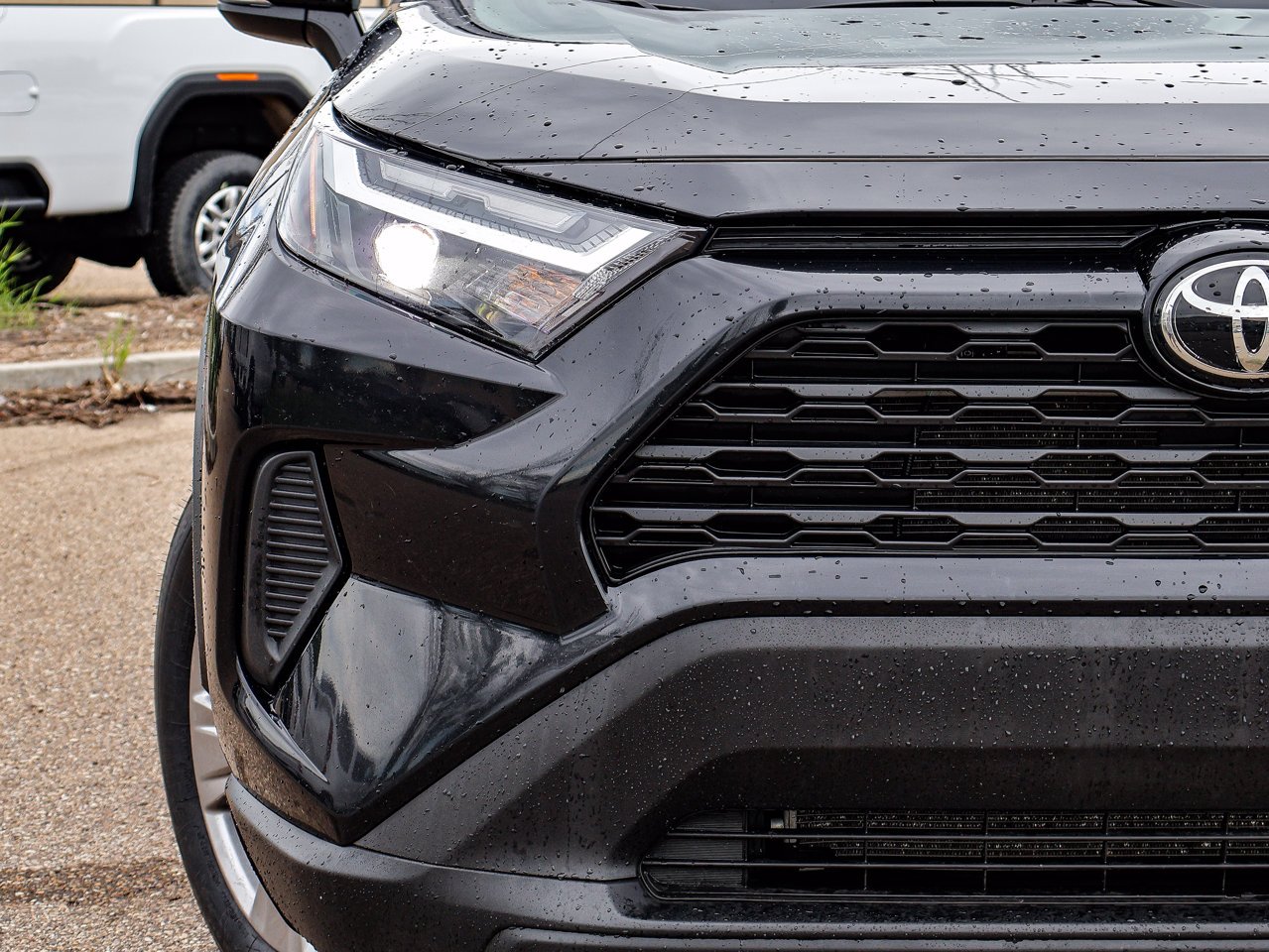 2024 Toyota RAV4 XLE AWD Black Sherwood Park - photo #4