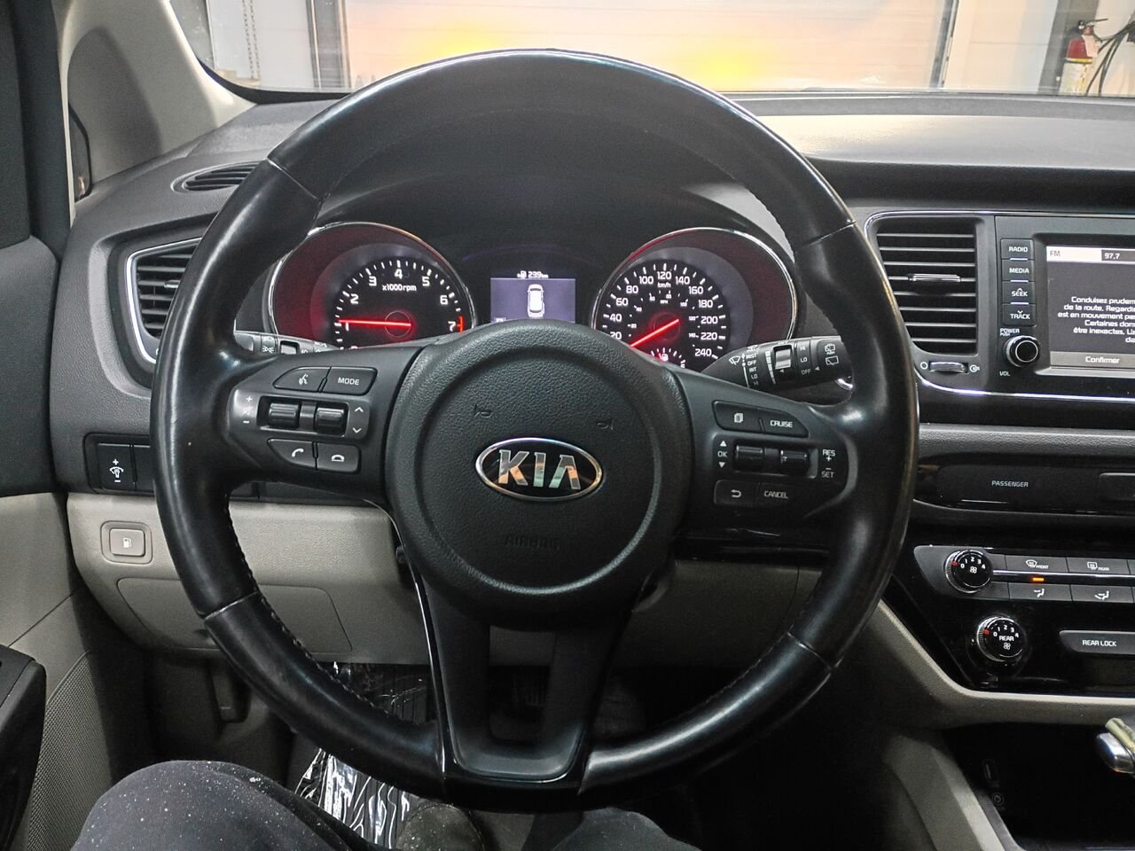 Kia Sedona 2019 Noir Blainville - photo #23