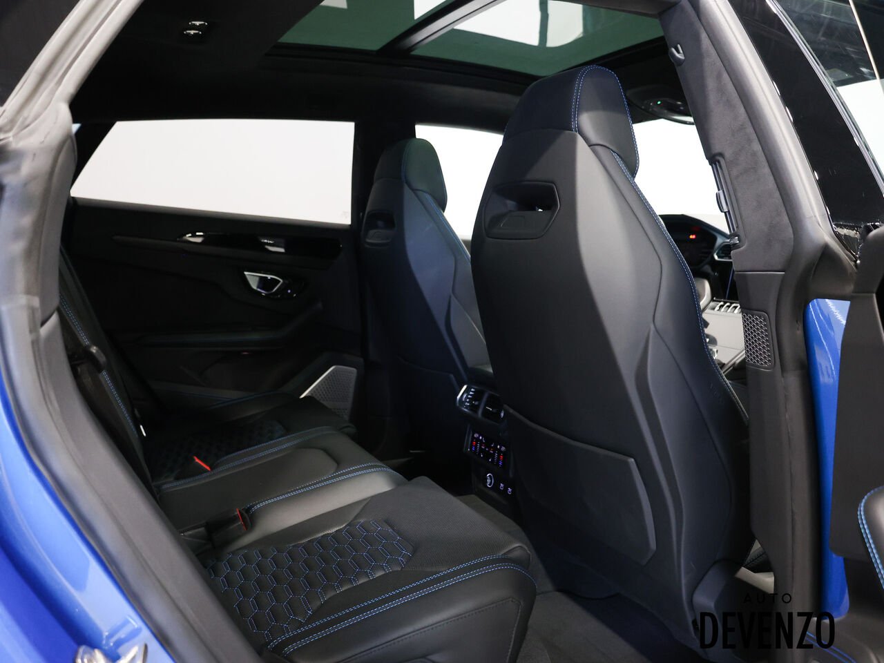 2024 Lamborghini Urus Blue Saint-Eustache - photo #9