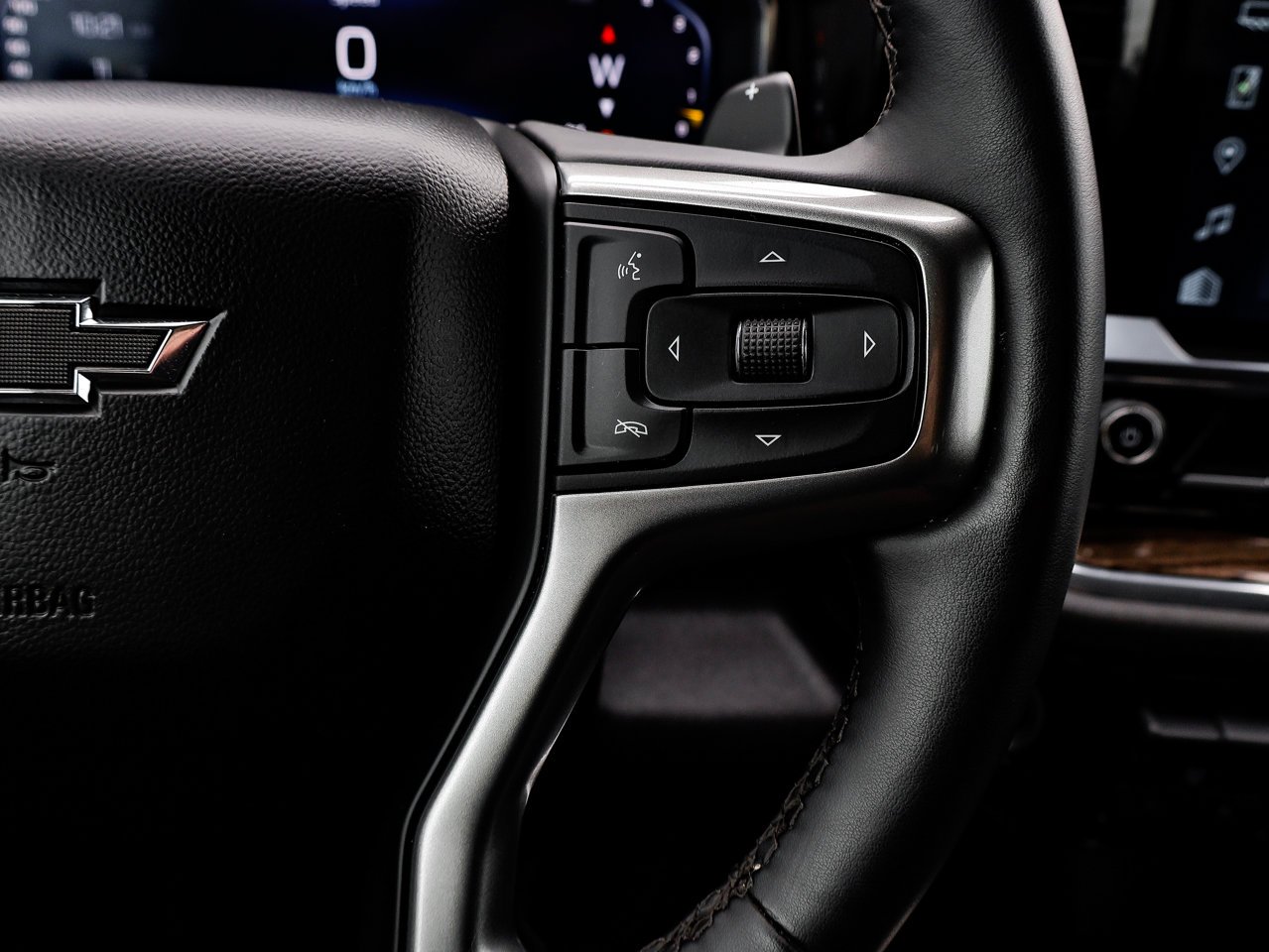 2024 Chevrolet Silverado 1500 4WD Crew Cab 147 RST Black Sherwood Park - photo #22