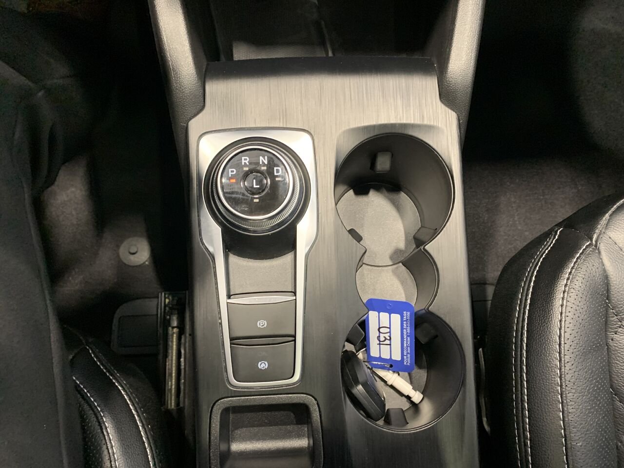 Ford Escape PHEV PHEV+HAUT NIVEAU+BAS KILO+TOIT PANORAMIQUE 2023 Gris Châteauguay - photo #38