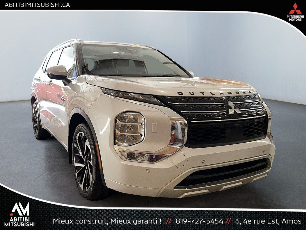 Mitsubishi Outlander PHEV 2023 Blanc Amos - photo #0