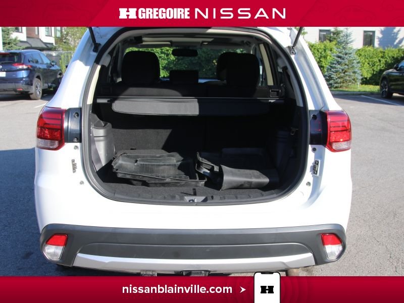 2018 Mitsubishi Outlander White Laval - photo #25