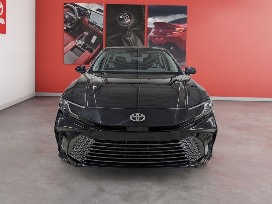 Toyota Camry Hybride 2026 2026 Noir minuit métallisé