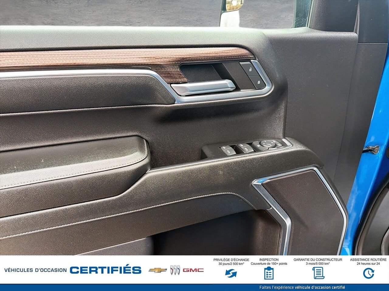 CHEVROLET SILVERADO RST cabine multiplace 4RM 157 po 2024 Bleu Montmagny - photo #8