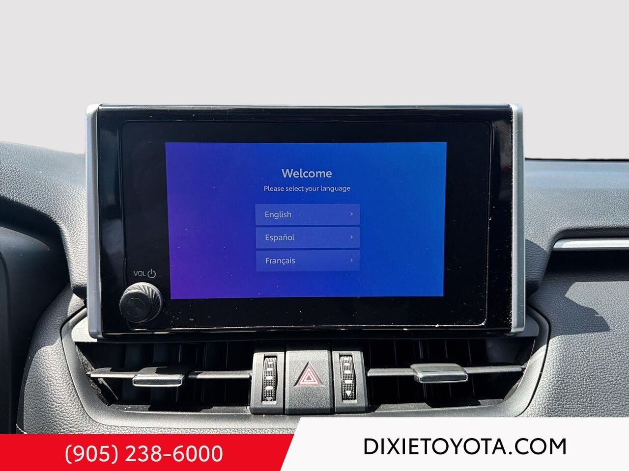 2024 Toyota RAV4 Hybrid XLE PREMIUM AWD / CLEAN CARFAX / HEATED SEATS / MOONROOF / ALLOY WHEELS / CARPLAY AND ANDROID AUTO Midnight Black Metallic Mississauga - photo #13