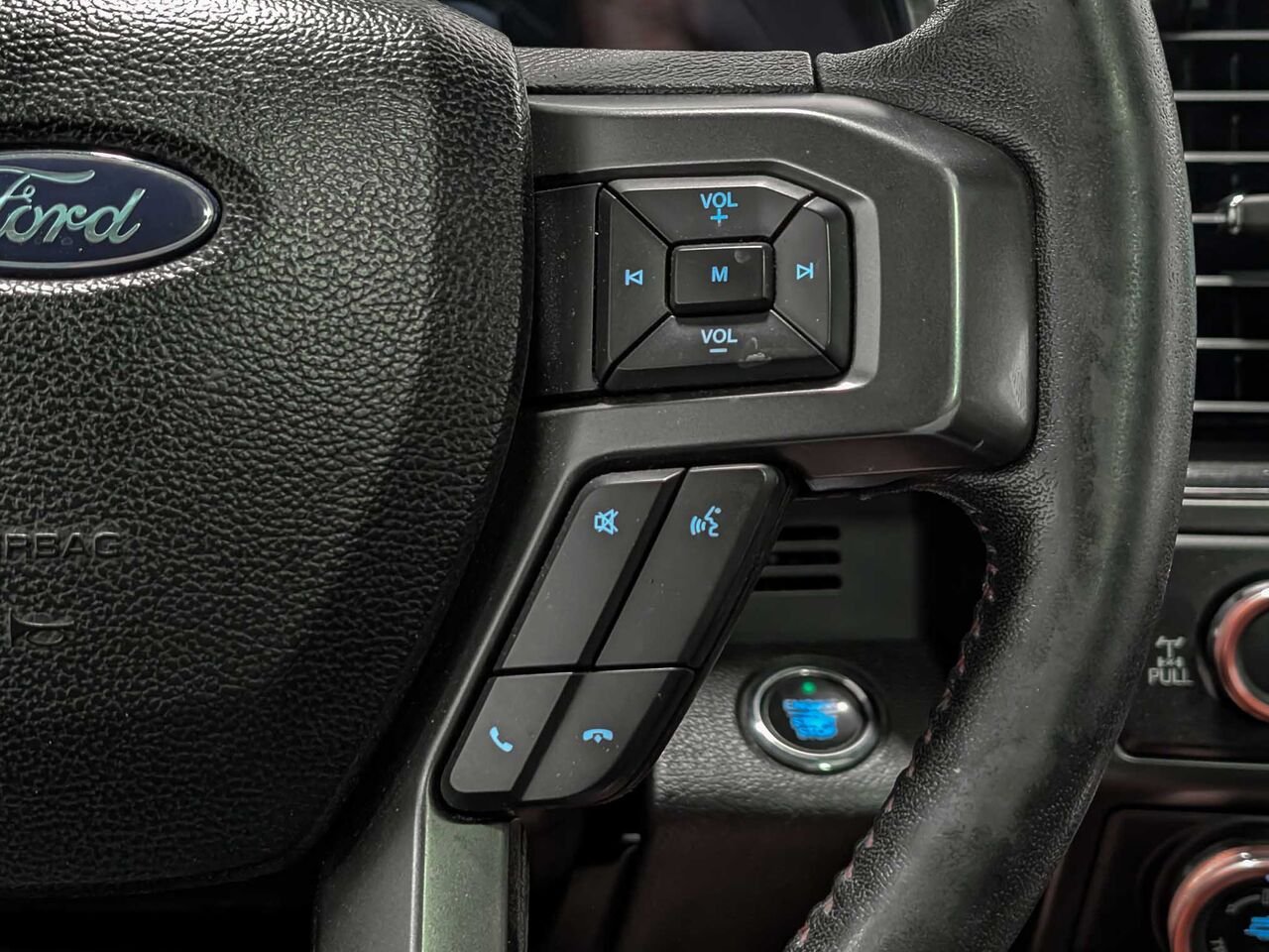 Ford F-150 LARIAT SPORT FX4 Moteur 3.5L 2018 Noir Sherbrooke - photo #15