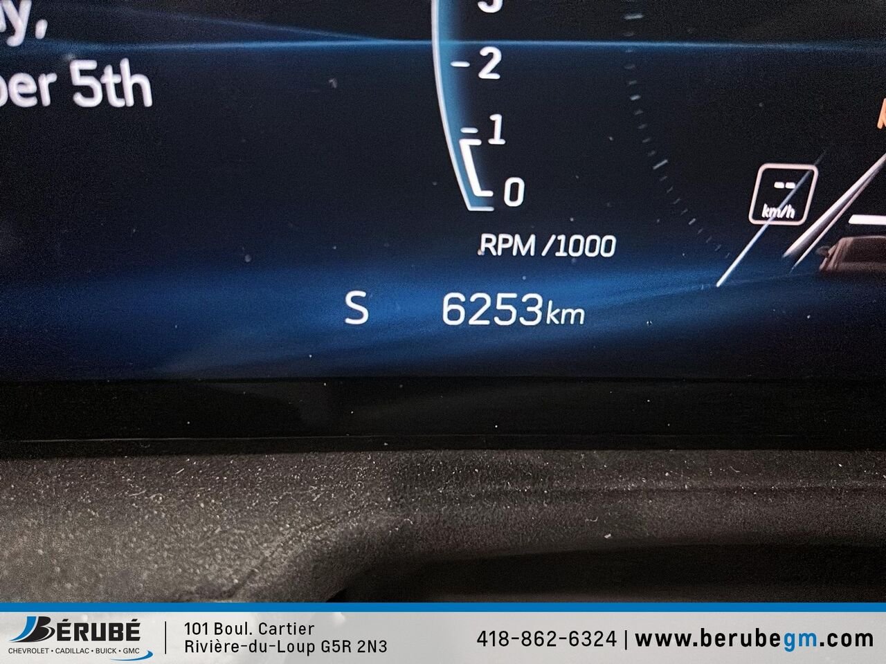 2025 CADILLAC XT4 SPORT AWD Traction intégrale, 4 portes Sport Red Rivière-du-Loup - photo #12