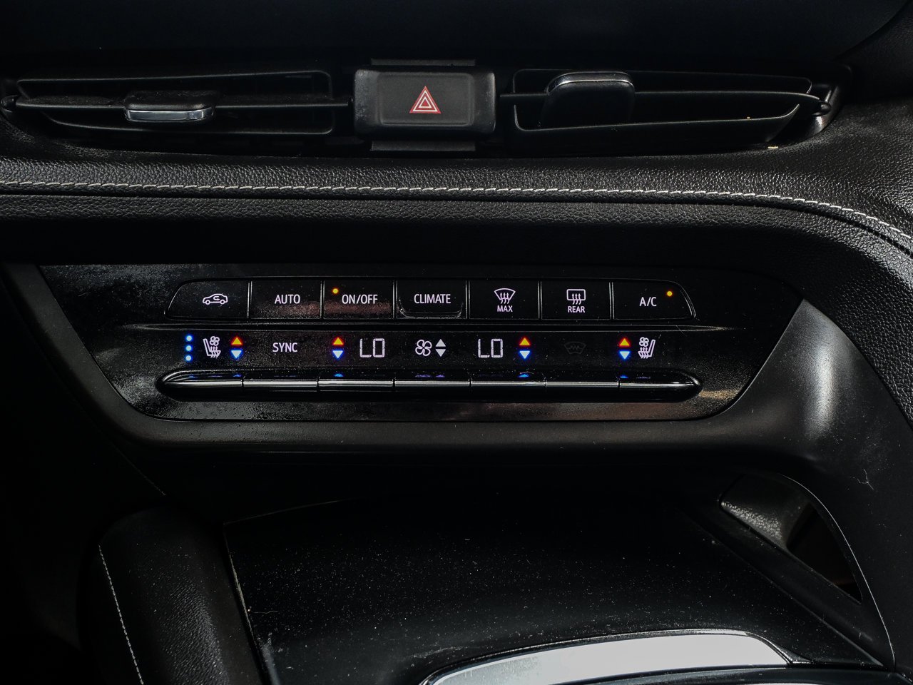 2022 Buick Envision AWD 4dr Avenir Black Sherwood Park - photo #29