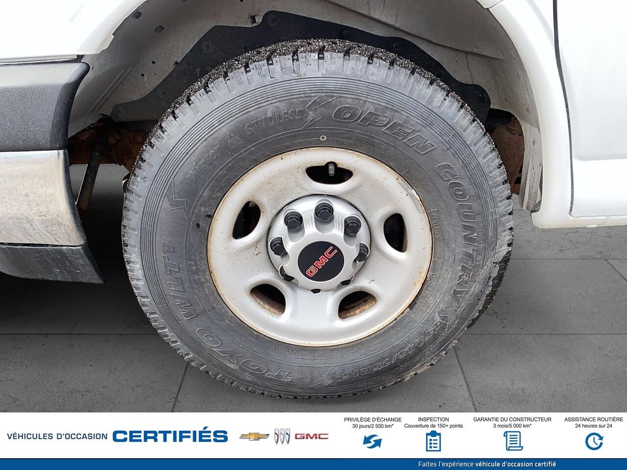 GMC Fourgonnette Savana utilitaire Traction arrière 2500 155 po 2019 Blanc Montmagny - photo #7