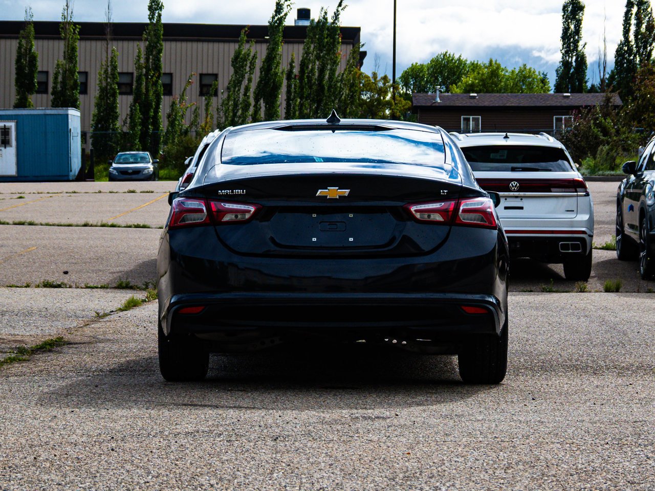2022 Chevrolet Malibu 4dr Sdn LT Grey Sherwood Park - photo #11