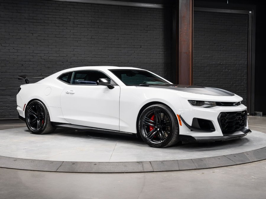 2022 Chevrolet Camaro 2022 White