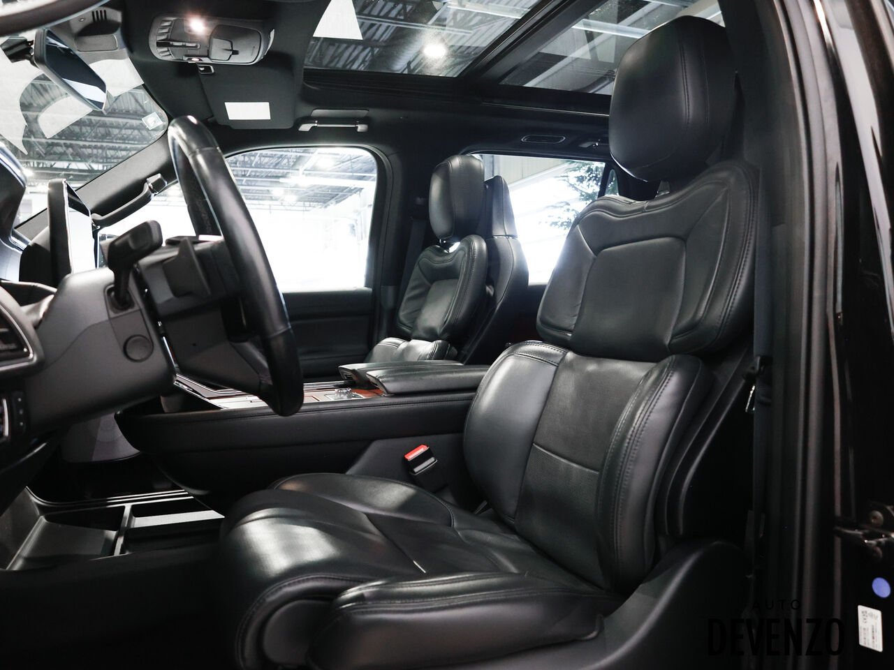 Lincoln Navigator L 2023 Noir Saint-Eustache - photo #13