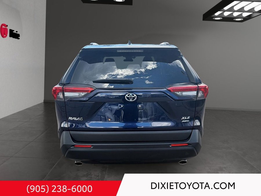 2021 Toyota RAV4 2021 Blue