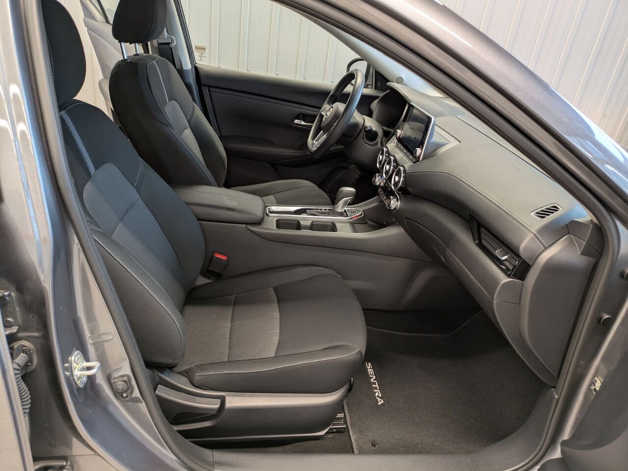 2025 Nissan Sentra Grey Gatineau - photo #13