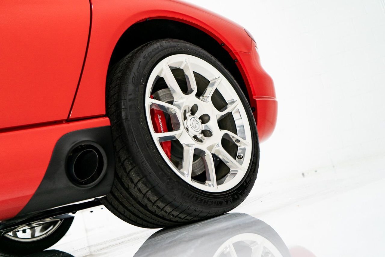 Dodge Viper Clean Title With Only 2,063 km (1,282 Miles) From New 2008 Rouge Montréal - photo #66
