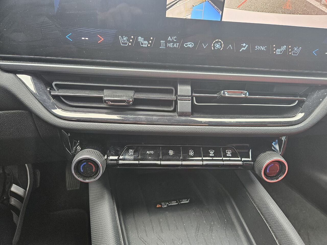 Chevrolet Equinox EV 4 portes RS 2025 Blanc Thetford Mines - photo #10