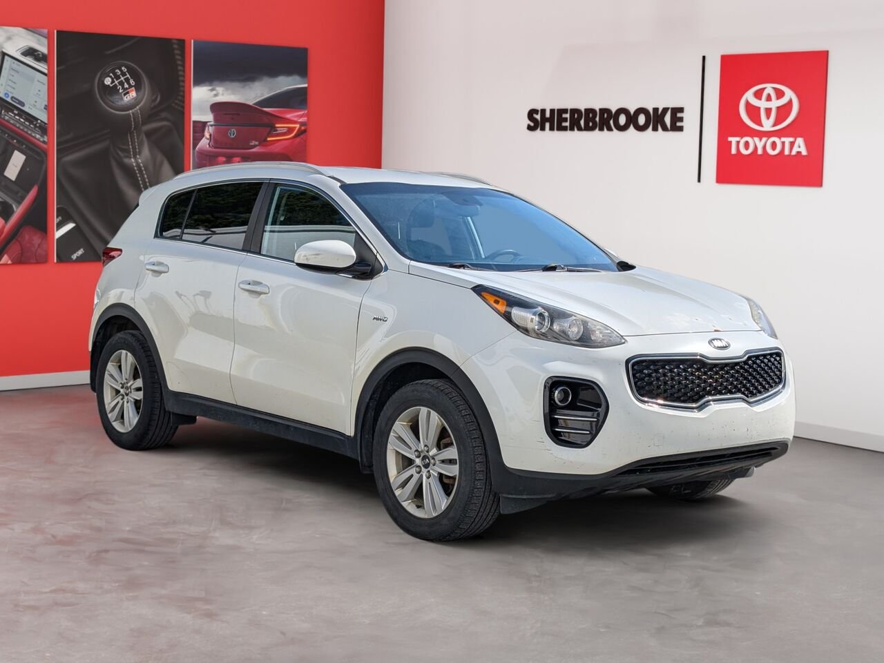 Kia Sportage LX/SIÈGES CHAUFFANTS/BLUETOOTH/AC/VITRES ÉLECTRIQUES 2017 Blanc Sherbrooke - photo #2