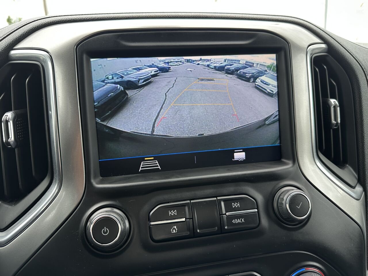 2022 CHEVROLET SILVERADO LTD K1500 LT TR LT Trail Boss cabine multiplace 4RM 147 po White Gatineau - photo #12