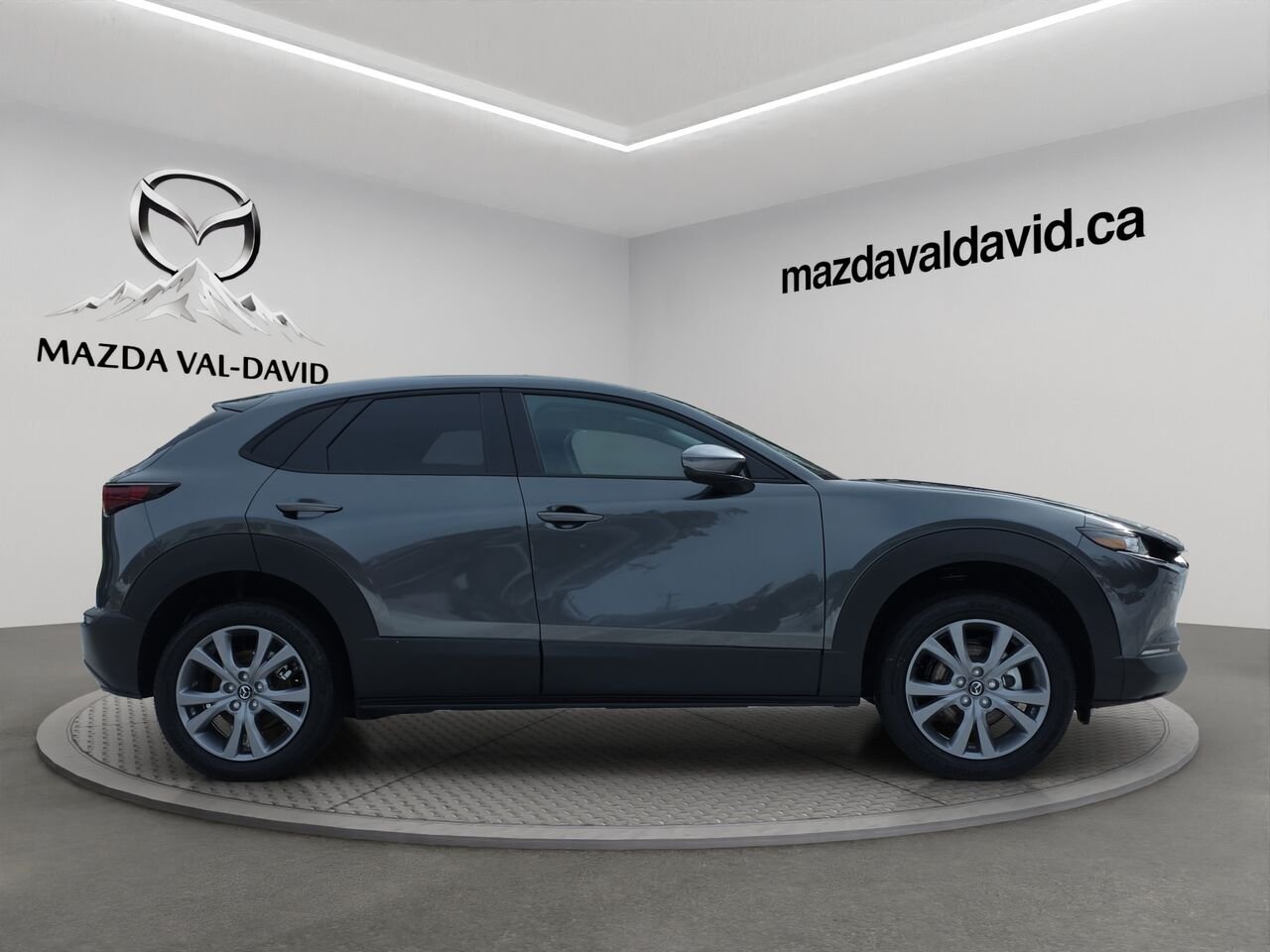 Mazda CX-30 Gs, awd, sièges, volant et rétroviseurs chauffants 2026 Gris mécanique métallisé Val-David - photo #3