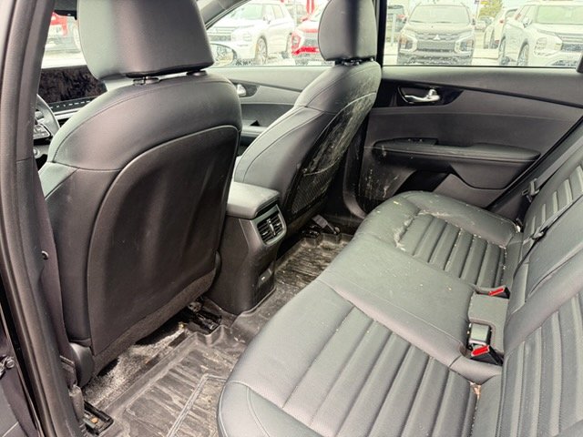 Kia Forte GT-Line-CUIR-TOIT OUVRANT-BANC CHAUFFANT ET VENTILÉ 2022 Noir