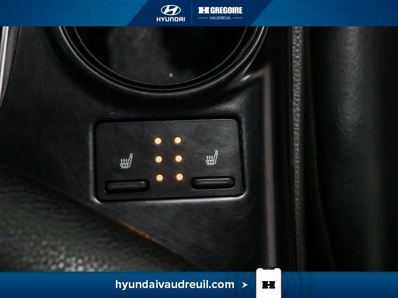 2020 Toyota Camry White Blainville - photo #28
