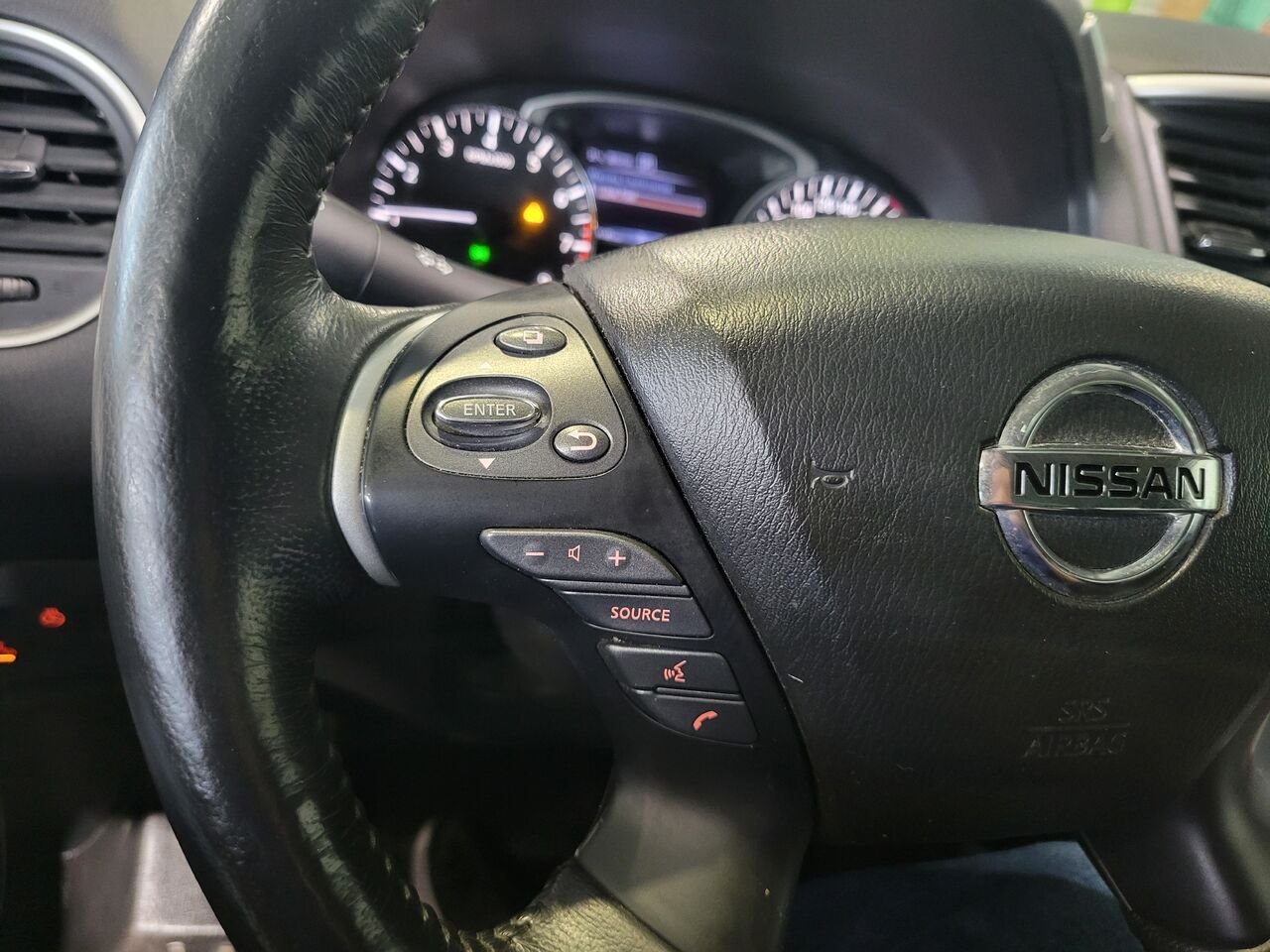 2018 Nissan Pathfinder Black  - photo #20
