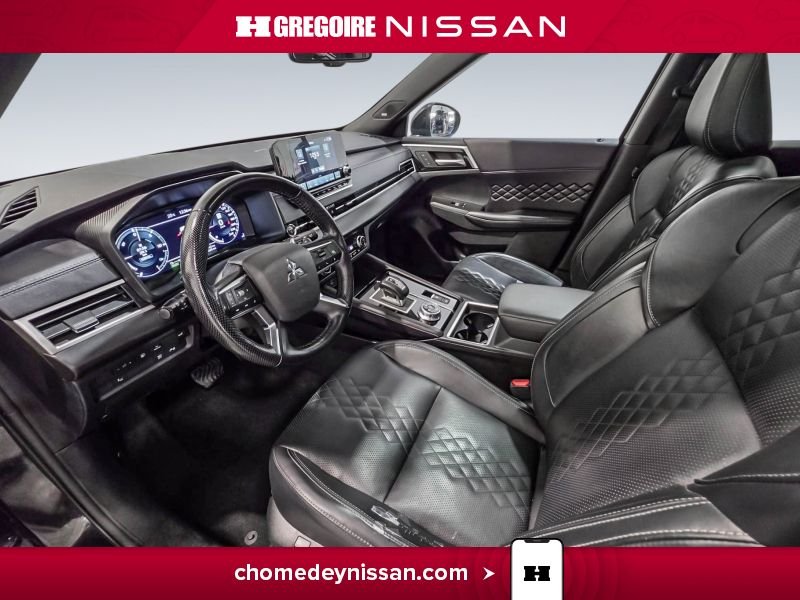 Mitsubishi Outlander CZ6782 | GT PHEV * AWD * Cuir * Toit * Mag * 7 Places 2024 Noir Laval - photo #15