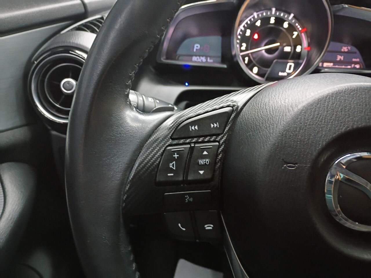 2016 Mazda CX-3 White Blainville - photo #23
