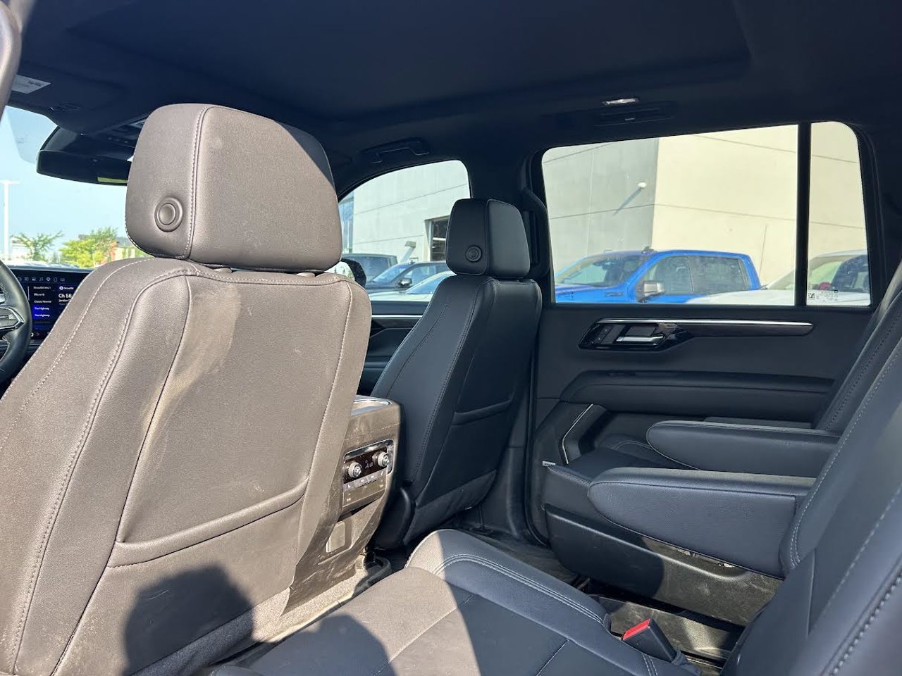 2025 Chevrolet Suburban 4WD 4dr Z71 Red Sherwood Park - photo #6