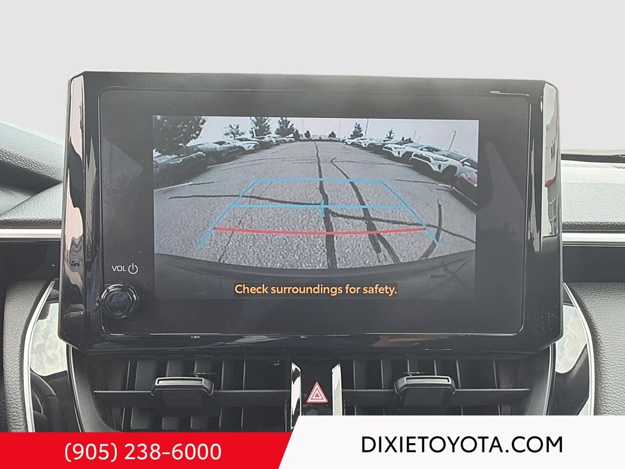 2024 Toyota Corolla Cross LE FWD / HEATED SEATS / TOYOTA SAFETY SENSE / BACK UP CAMERA / CARPLAY AND ANDROID AUTO Black Mississauga - photo #13