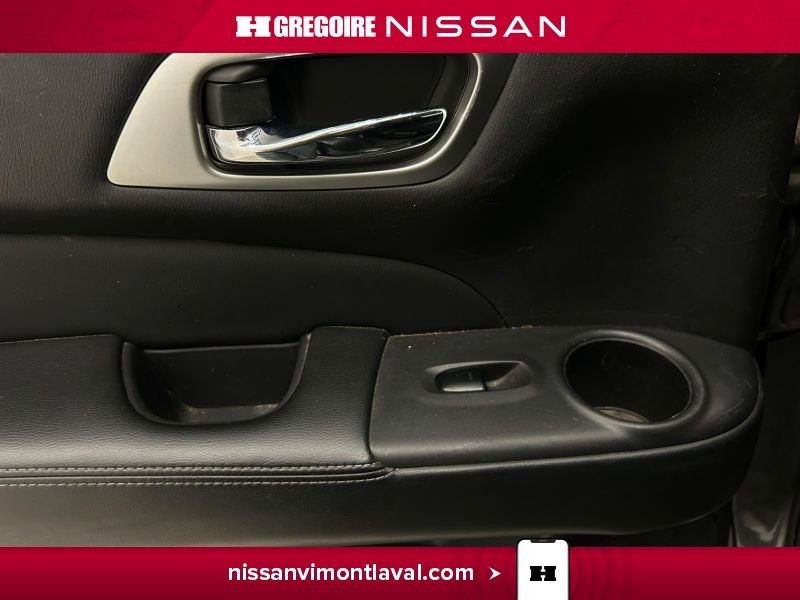 2017 Nissan Pathfinder Grey Laval - photo #22