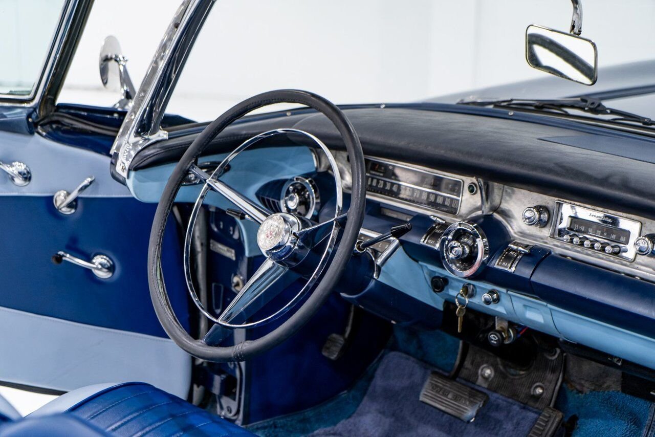 Buick Special 364/300HP NailHead 1 of only 2,056 | PRICE IN USD 1957 Bleu Montréal - photo #10