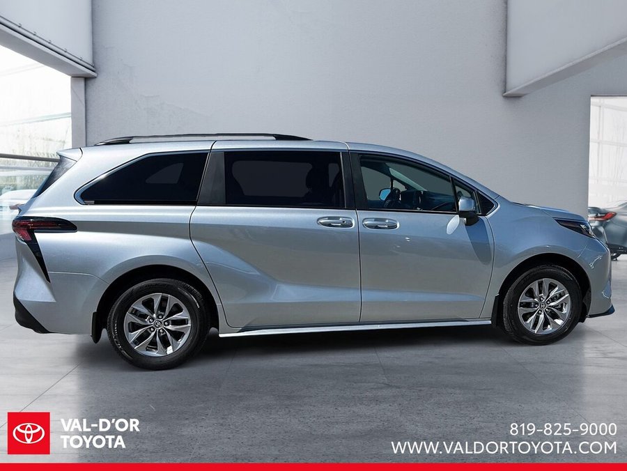 Toyota Sienna LE TA 8 places 2025 2025 Argent