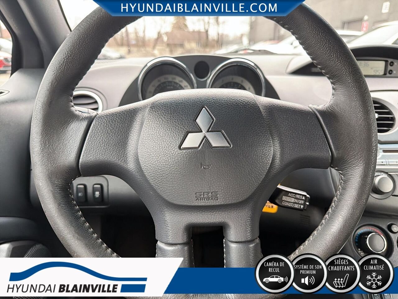 2011 Mitsubishi Eclipse White Blainville - photo #11