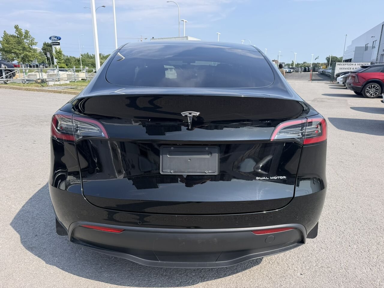 2022 Tesla Model Y LONG RANGE AWD Black Laval - photo #8