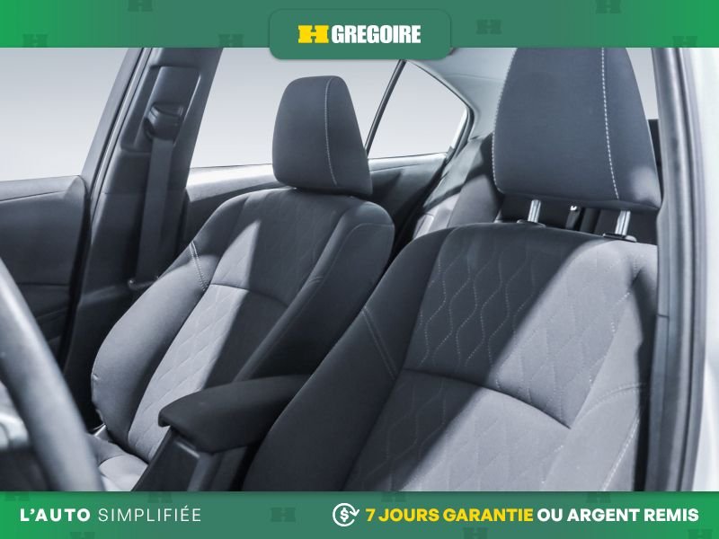 Toyota Corolla 2023 Argent Saint-Eustache - photo #13