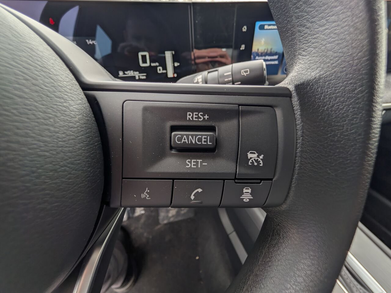 Nissan Kicks KICKS S 2026 Bleu foncé nacré Châteauguay - photo #17