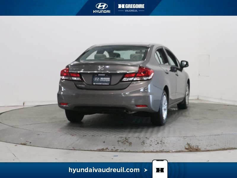 Honda Civic YA888 | LX 4 portes, boîte automatique 2013 Gris Laval - photo #10