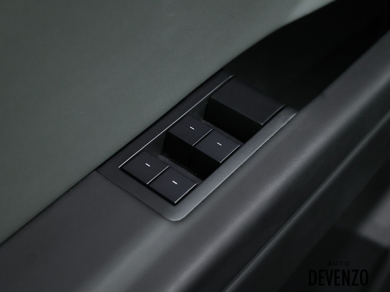 Tesla Cybertruck 2024 Argent Saint-Eustache - photo #10