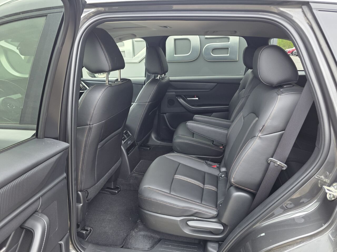Mazda CX-90 hybride léger 2026 Gris mécanique métallisé Donnacona - photo #8