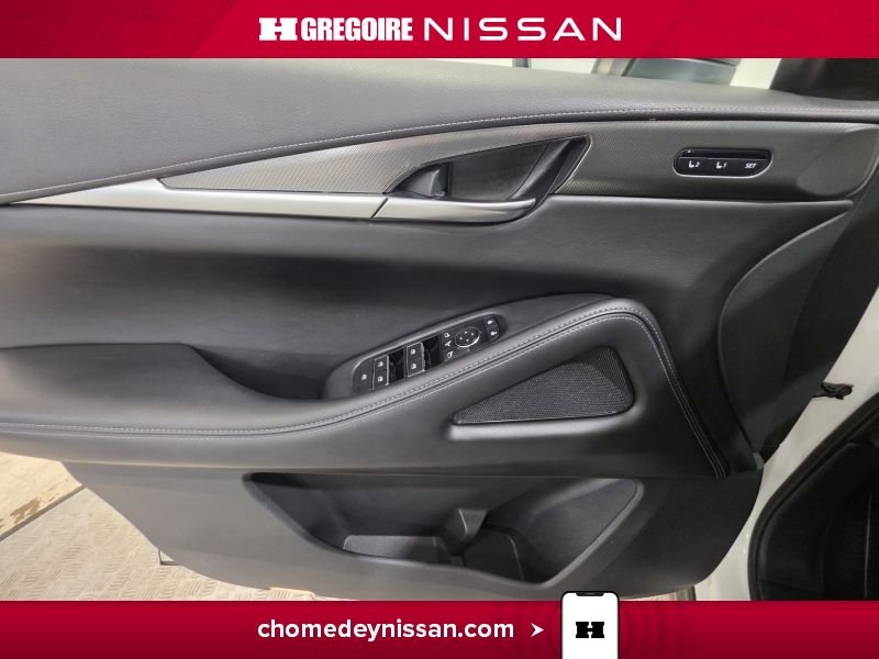 2023 Infiniti QX60 White Laval - photo #13